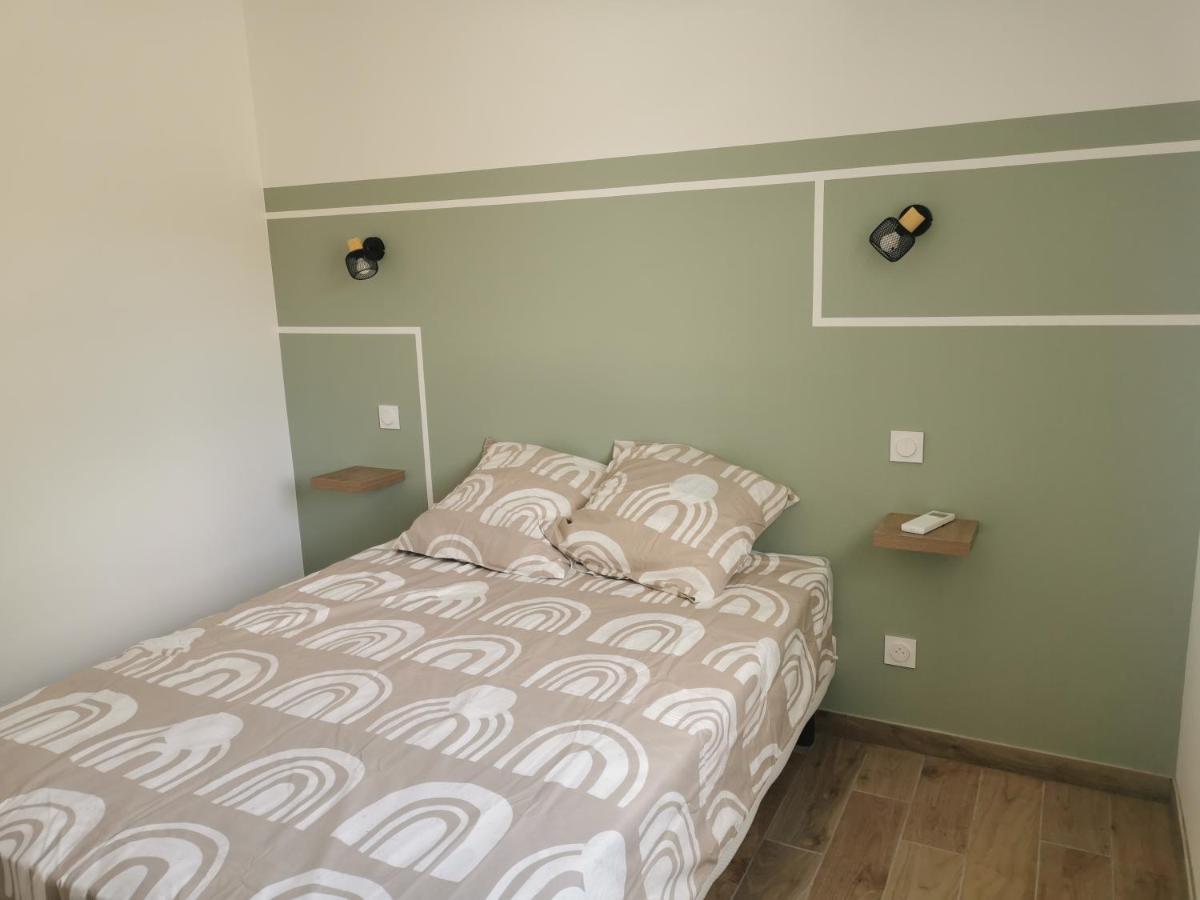 Maison Mitoyenne Au Coeur Du Pays Basque Saint-Esteben Eksteriør bilde